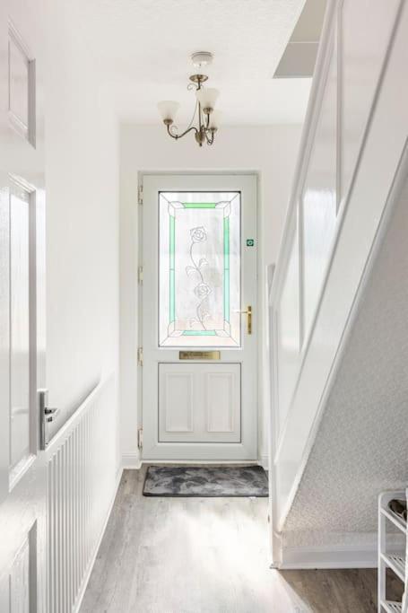 Entire Charming 5-Bed House In Darwen Blackburn Bb1 Free Parking Roadside Rishton Esterno foto