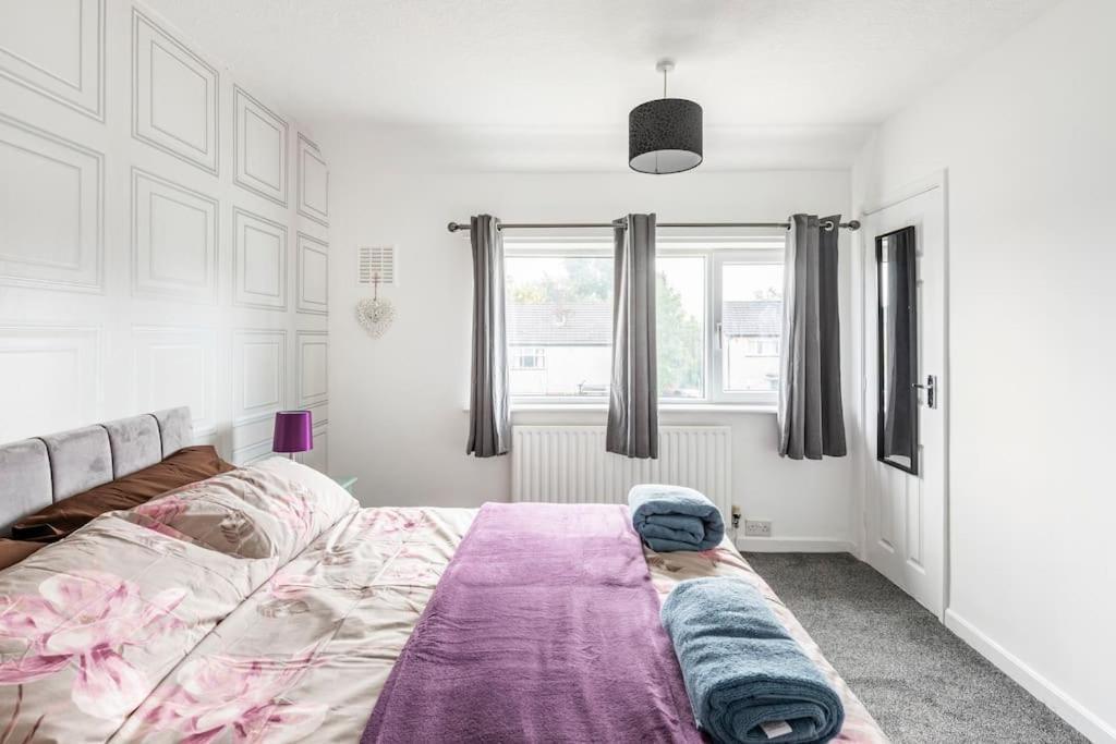 Entire Charming 5-Bed House In Darwen Blackburn Bb1 Free Parking Roadside Rishton Esterno foto